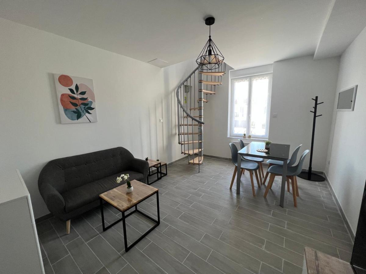 180B - Duplex T2 Tout Confort - Wifi Netflix Le Gond-Pontouvre Kültér fotó