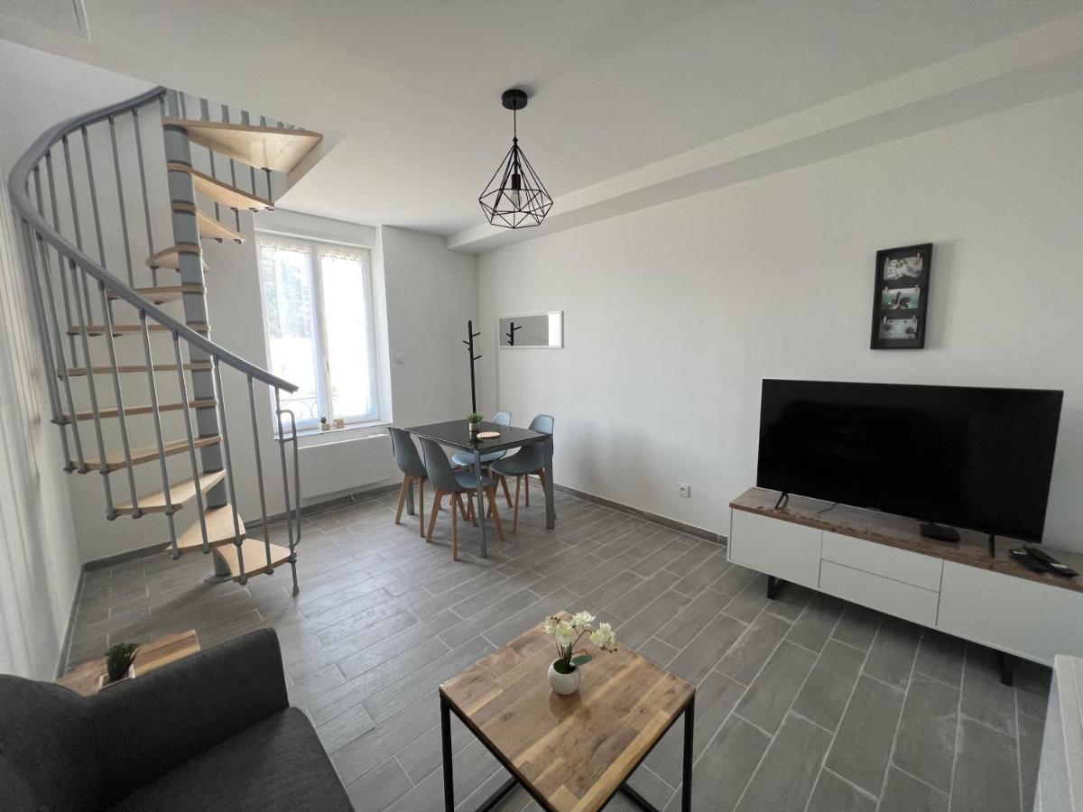 180B - Duplex T2 Tout Confort - Wifi Netflix Le Gond-Pontouvre Kültér fotó