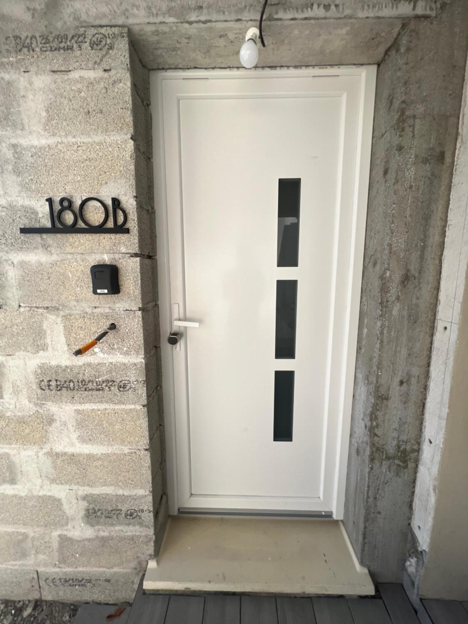 180B - Duplex T2 Tout Confort - Wifi Netflix Le Gond-Pontouvre Kültér fotó